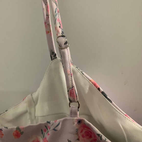 WHITEFOX FLORAL CORSET BUSTIER STYLE TANK 🤍 girly princess vibes - Picture 8 of 9